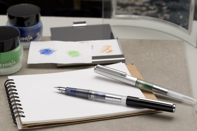 Sailor HighAce Neo Clear Beginners Fountain Pen, Steel Nib, Fine, Silver Body (11-0119-219) - Image 3